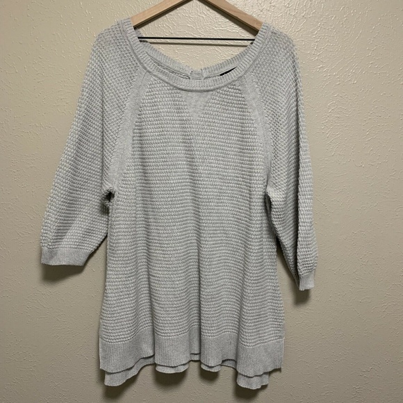 Lane Bryant Sweaters - Lane Bryant Gray Sweater button back 3/4 Sleeve